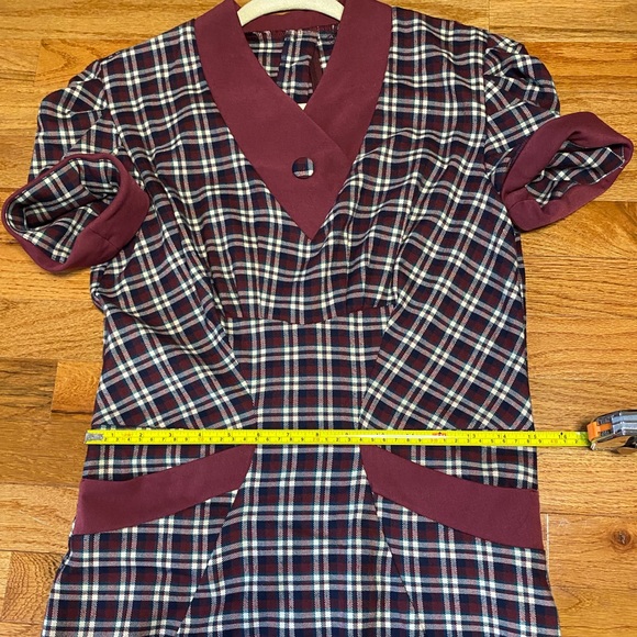 Plaid Hourglass Dress - Picture 6 of 9
